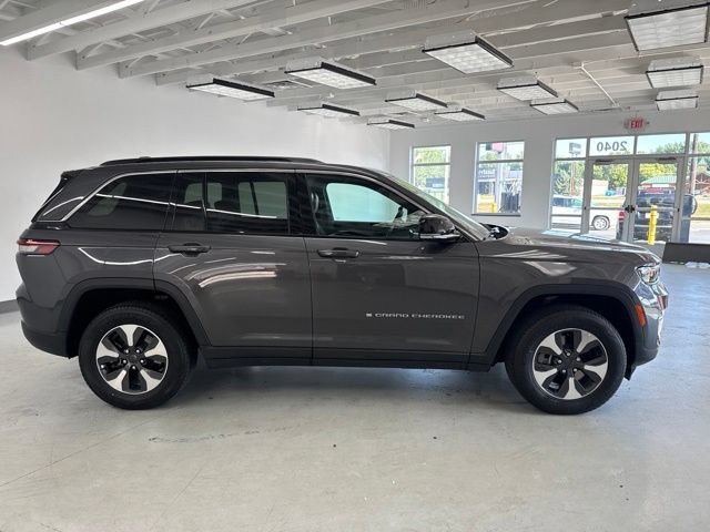 Used 2024 Jeep Grand Cherokee Limited 4xe AWD/4WD image 17