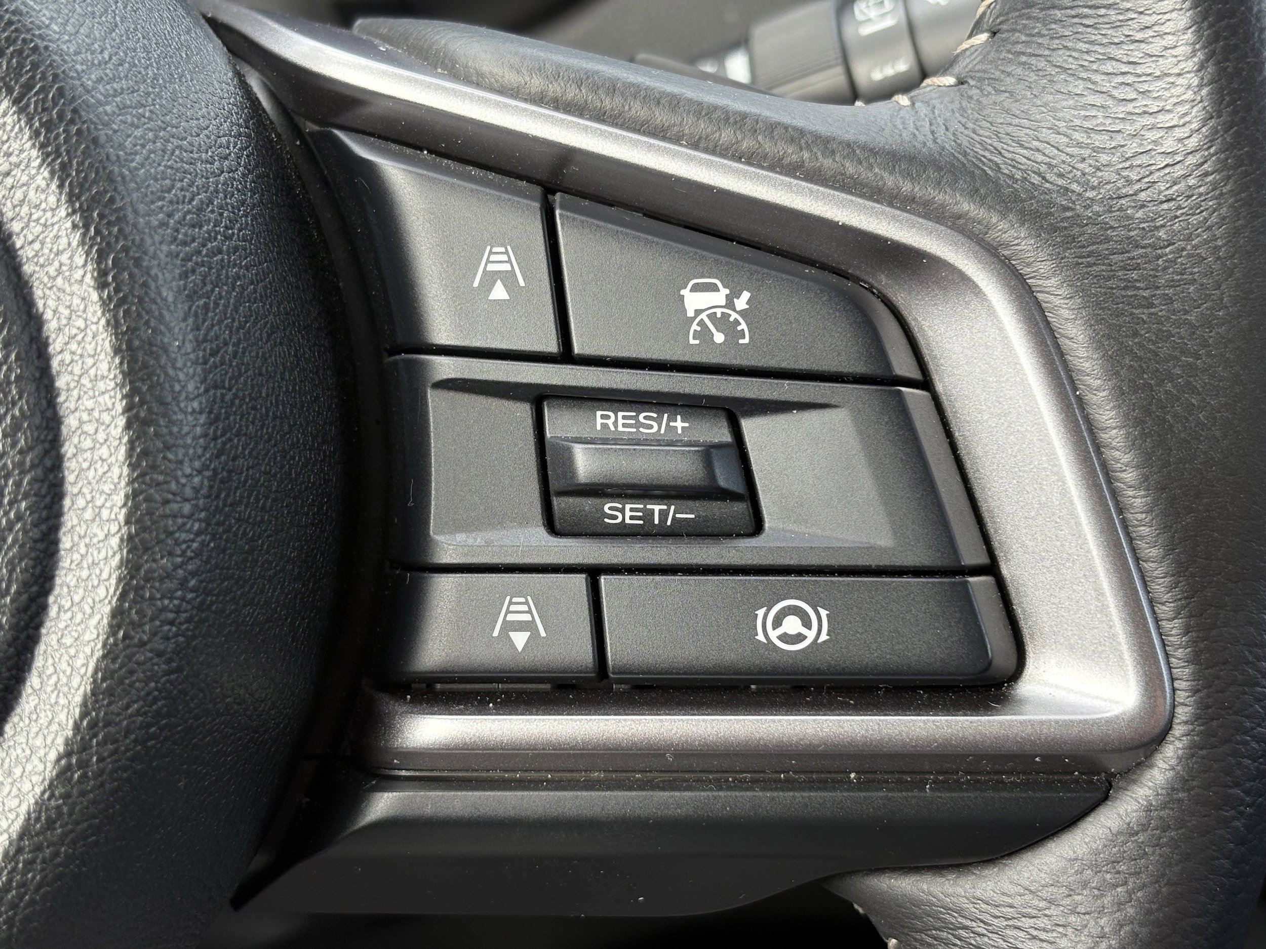 Certified 2025 Subaru Ascent Premium image 16