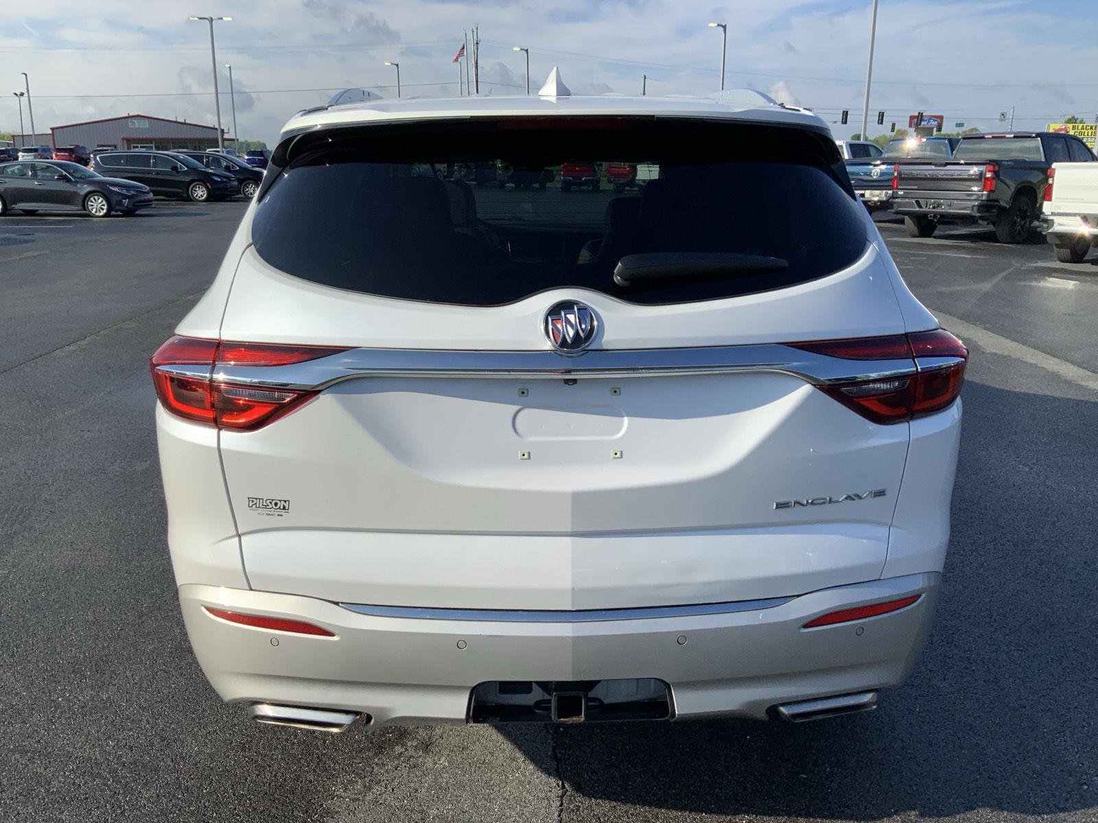 Used 2019 Buick Enclave Essence FWD image 7
