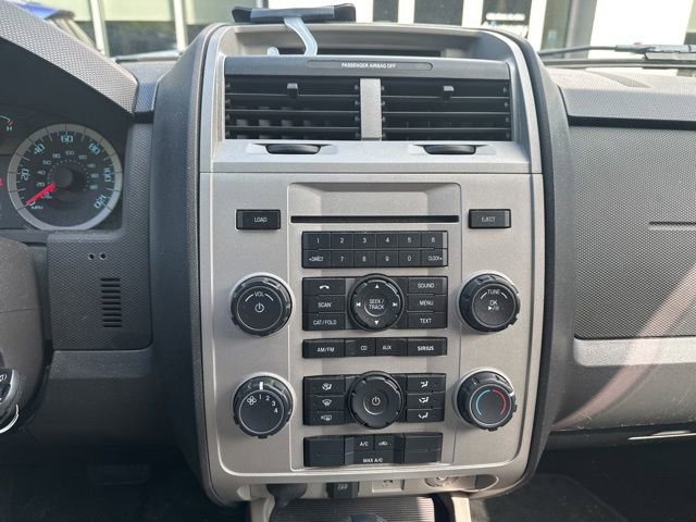 Used 2012 Ford Escape XLT AWD/4WD image 16