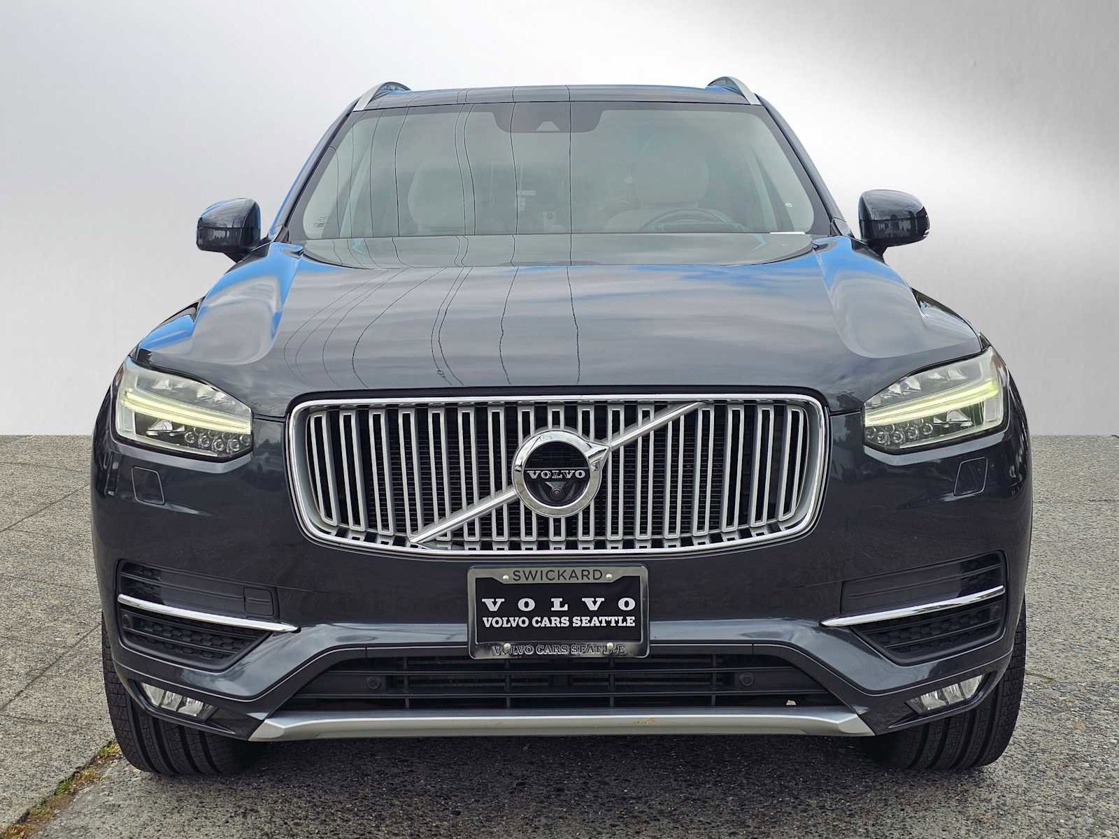 Used 2017 Volvo XC90 T6 Inscription w/ Vision Package AWD/4WD image 8