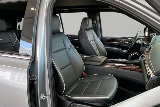 Certified 2023 Cadillac Escalade Premium Luxury AWD/4WD image 21