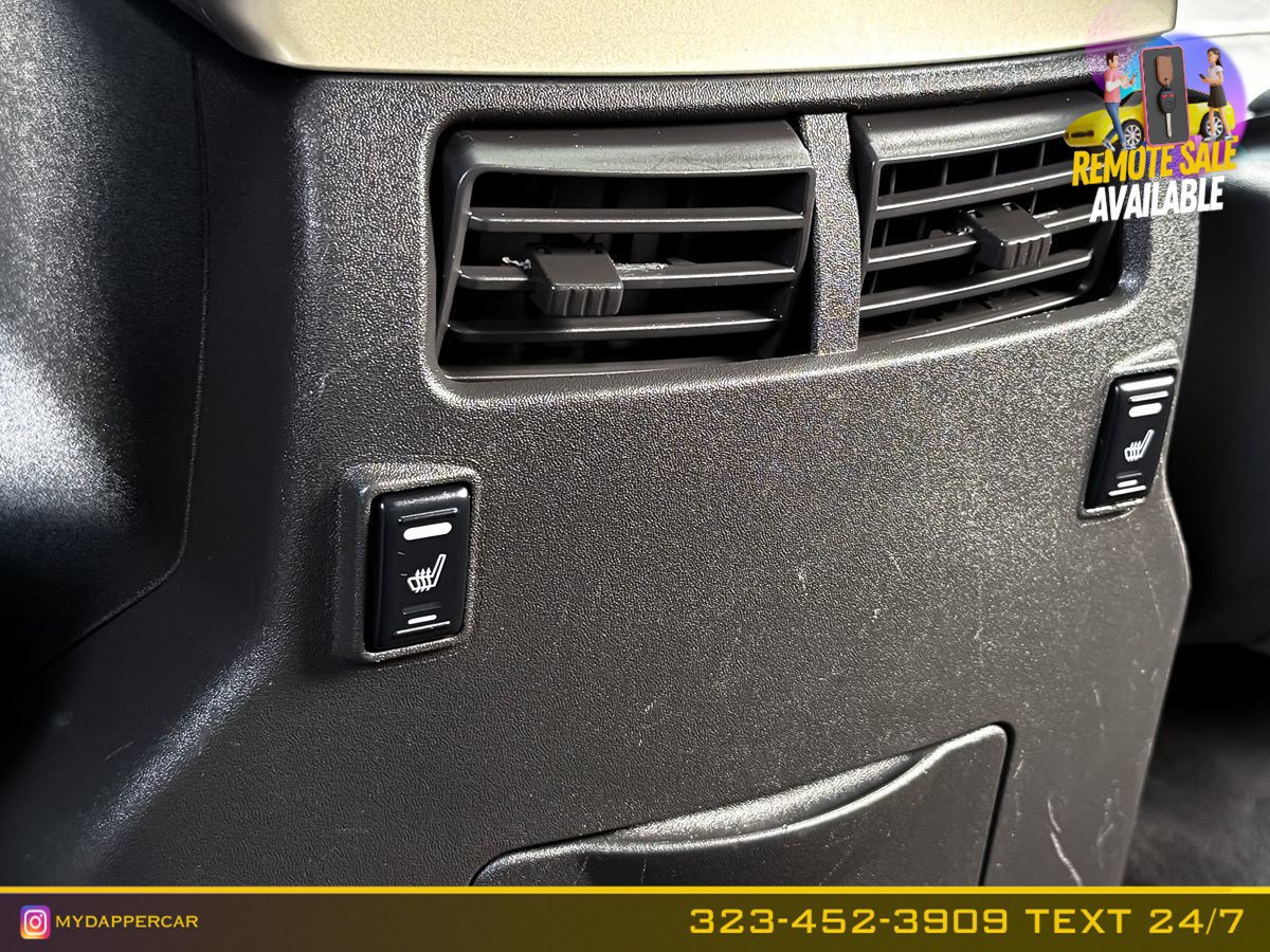 Used 2004 INFINITI QX56 2WD w/ Smart Vision Pkg image 16