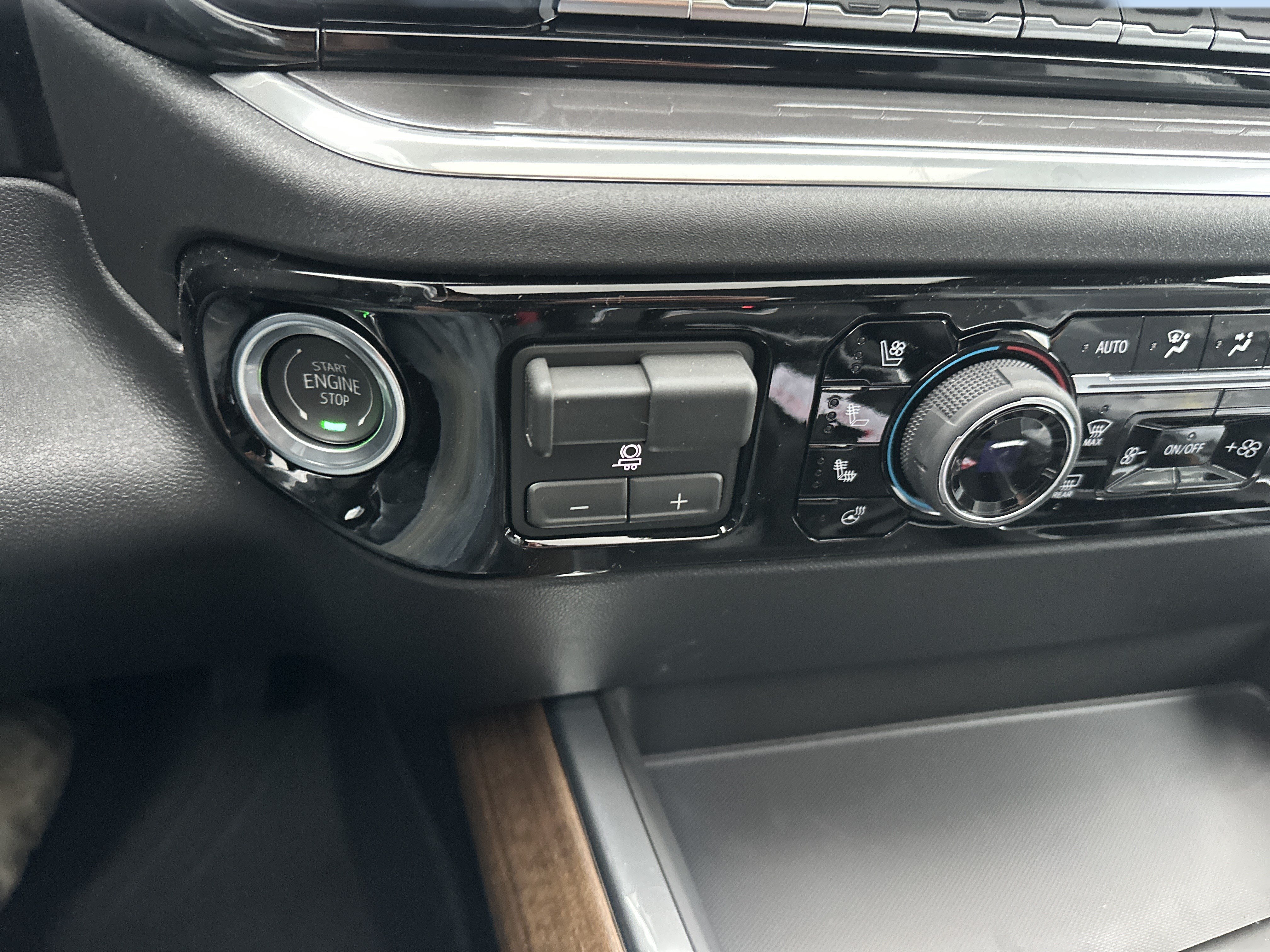New 2026 Chevrolet Silverado 1500 High Country AWD/4WD image 18