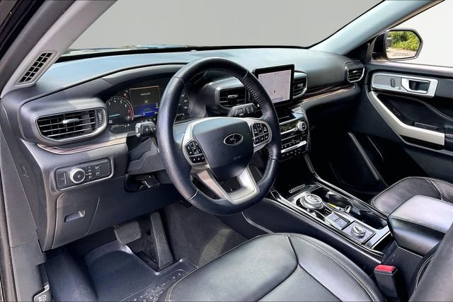 Used 2021 Ford Explorer Limited AWD/4WD image 12