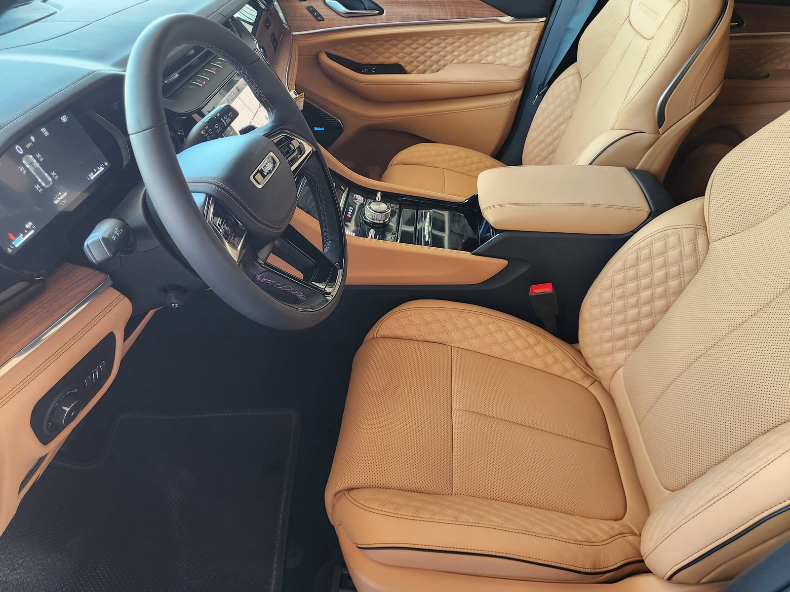 New 2026 Jeep Grand Cherokee Summit w/ Obsidian Package AWD/4WD image 13