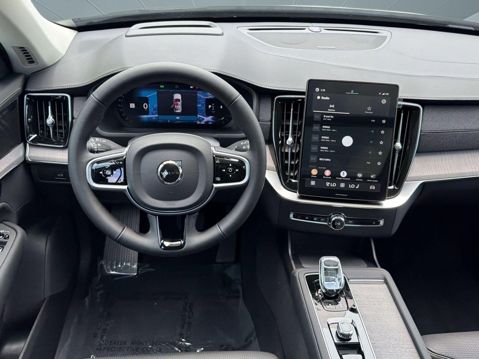 New 2026 Volvo XC90 B6 Ultra w/ Protection Package AWD/4WD image 28