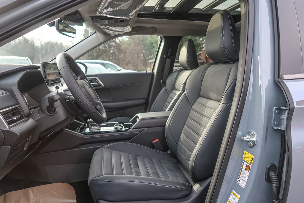 New 2026 Mitsubishi Outlander AWD image 27