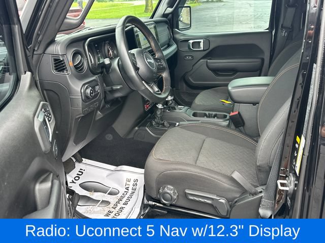 Used 2024 Jeep Gladiator Mojave w/ Technology Group AWD/4WD image 13