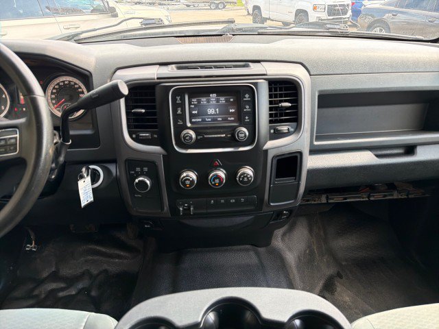 Used 2014 RAM 2500 Tradesman w/ Chrome Appearance Group AWD/4WD image 17