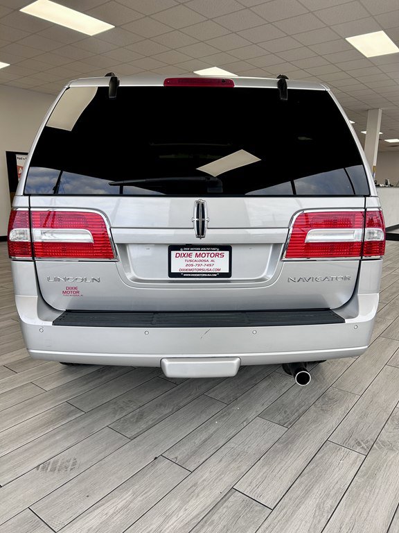 Used 2012 Lincoln Navigator 2WD image 8