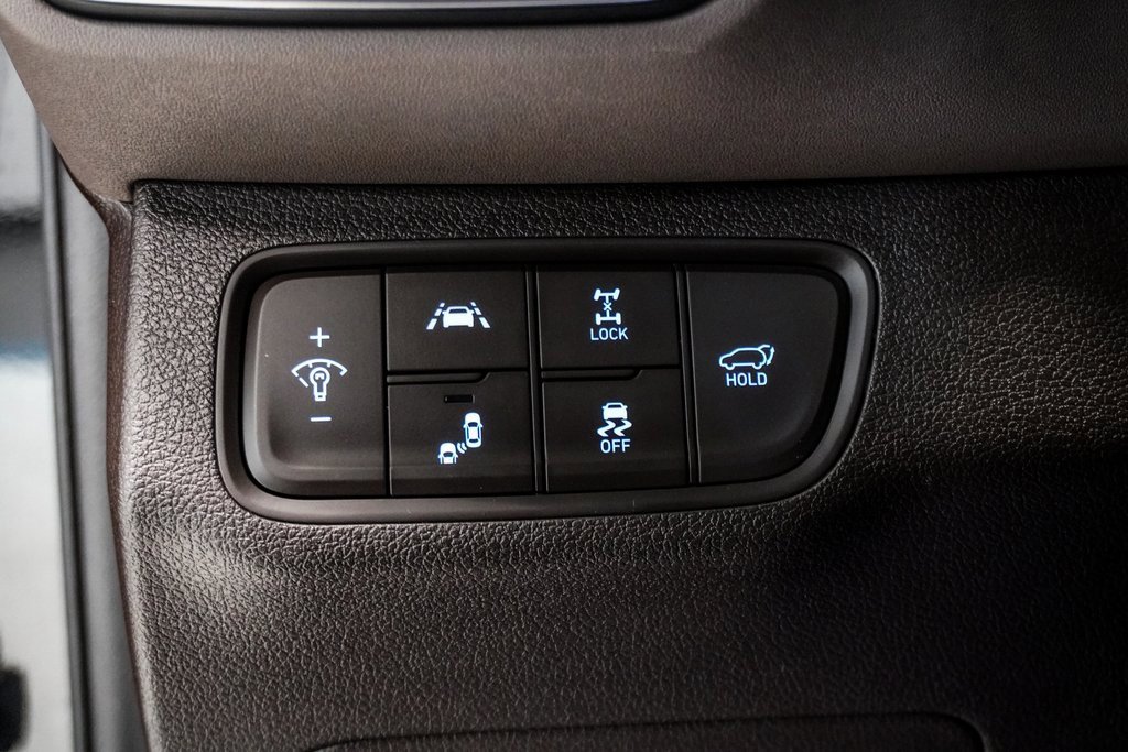 Used 2020 Hyundai Santa Fe Limited image 37