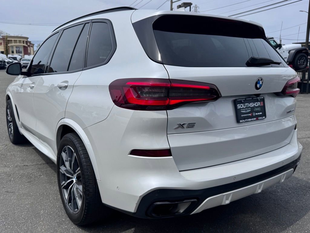 Used 2023 BMW X5 xDrive40i w/ M Sport Package AWD/4WD image 5