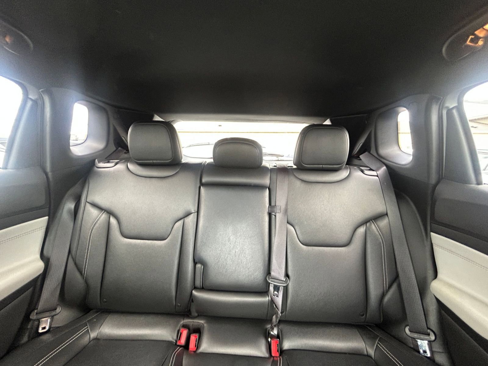 Used 2025 Jeep Compass Limited AWD/4WD image 40