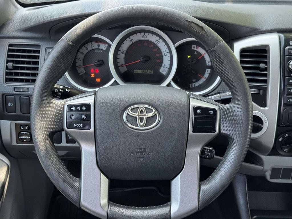Used 2013 Toyota Tacoma 4x4 Double Cab w/ TRD Sport Pkg image 10