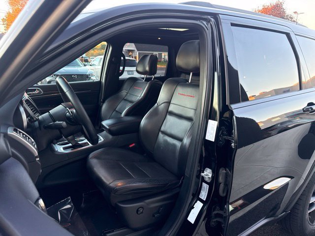 Used 2017 Jeep Grand Cherokee Trailhawk w/ Trailhawk Luxury Group AWD/4WD image 13