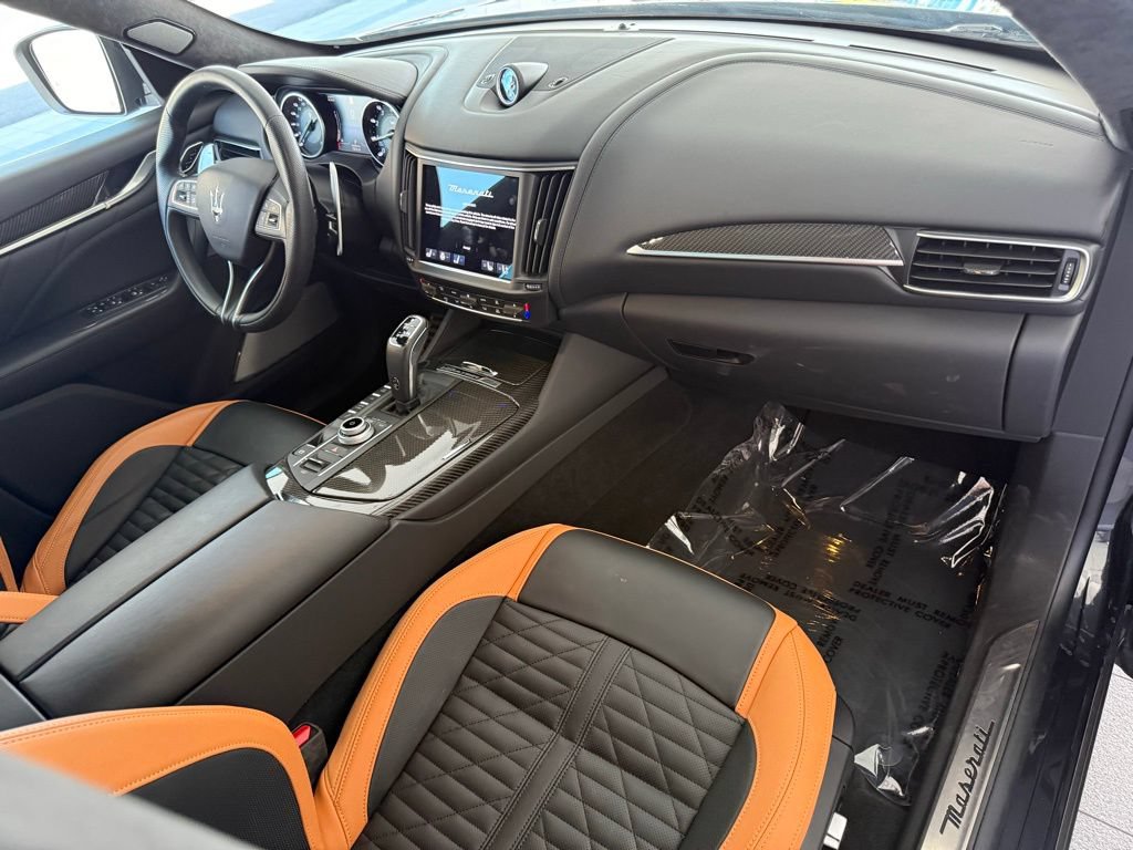 Certified 2024 Maserati Levante Trofeo AWD/4WD image 17