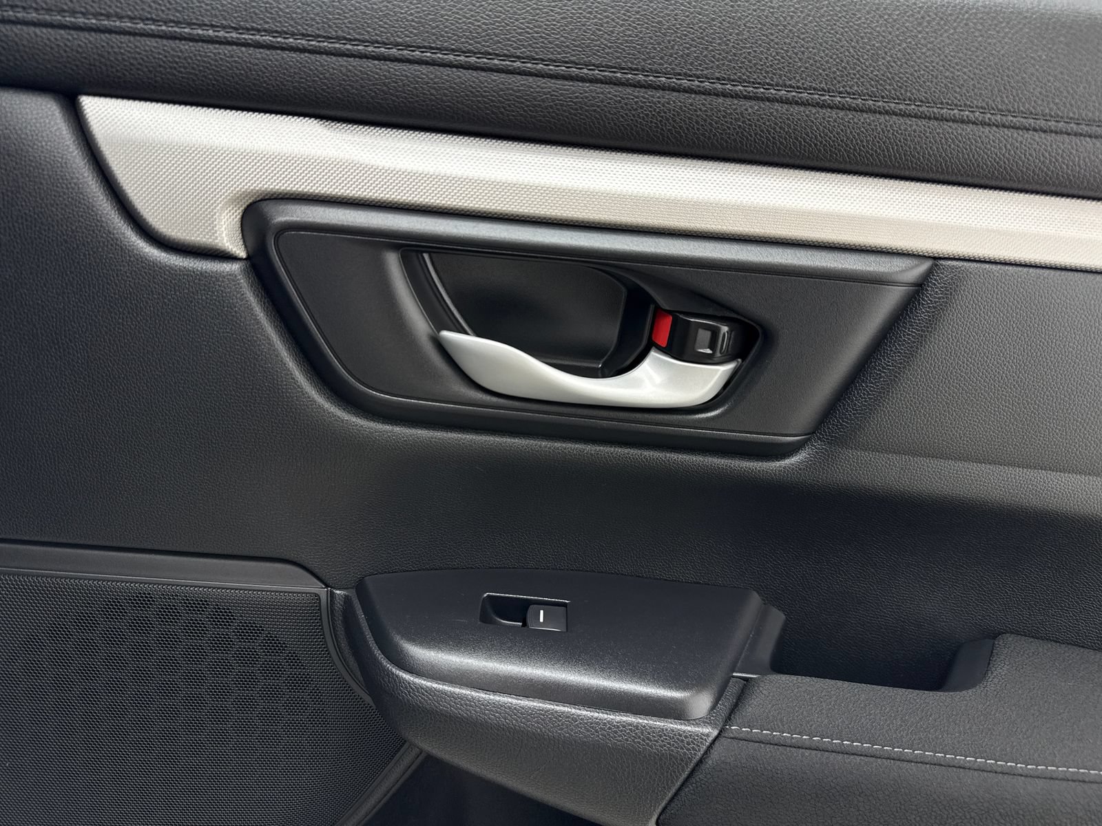 Used 2019 Honda CR-V LX image 44