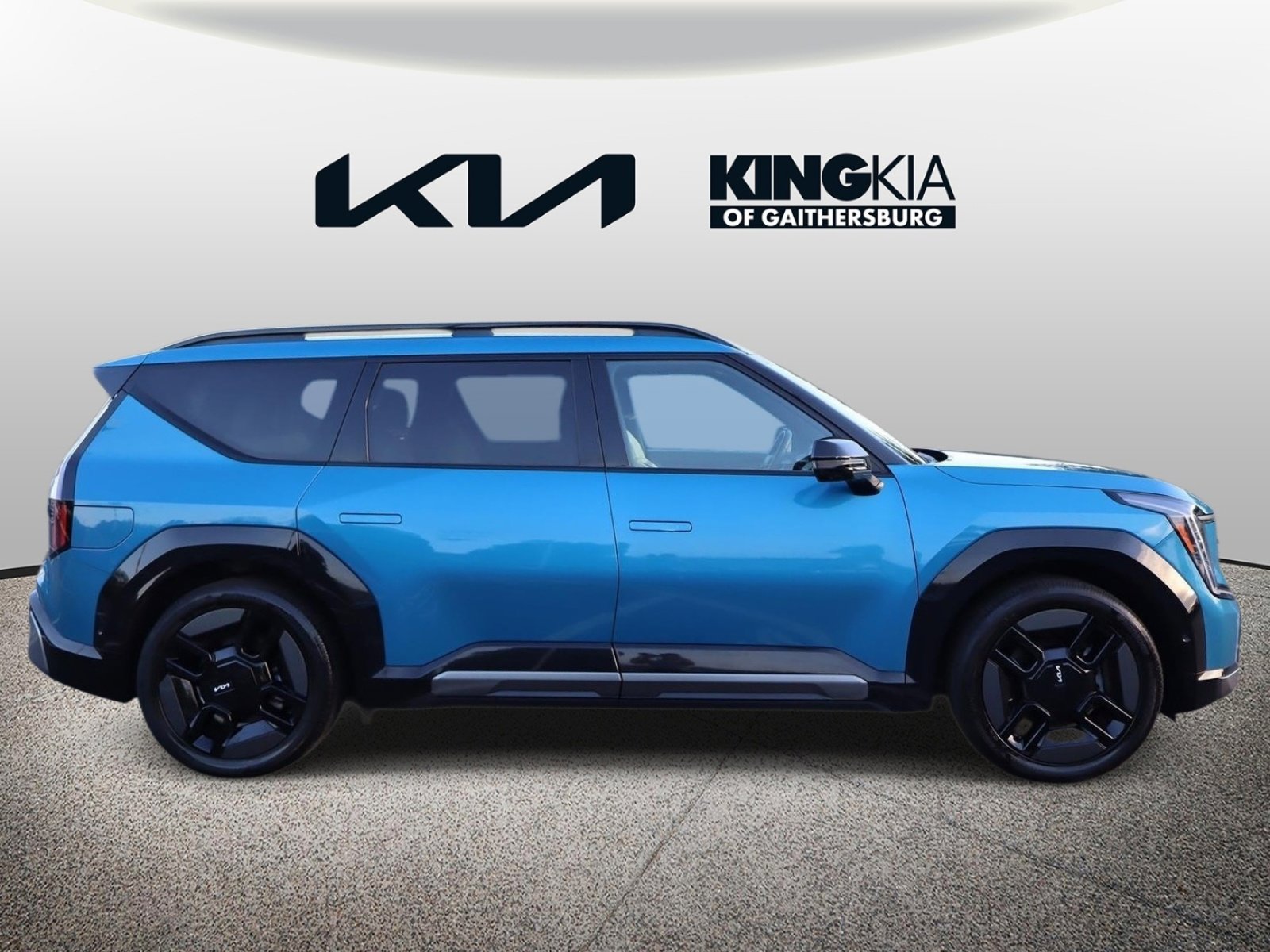 Used 2024 Kia EV9 GT-Line AWD/4WD image 2