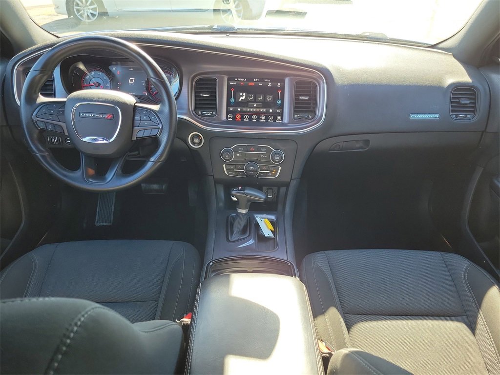Used 2018 Dodge Charger SXT Plus w/ Blacktop Package image 9