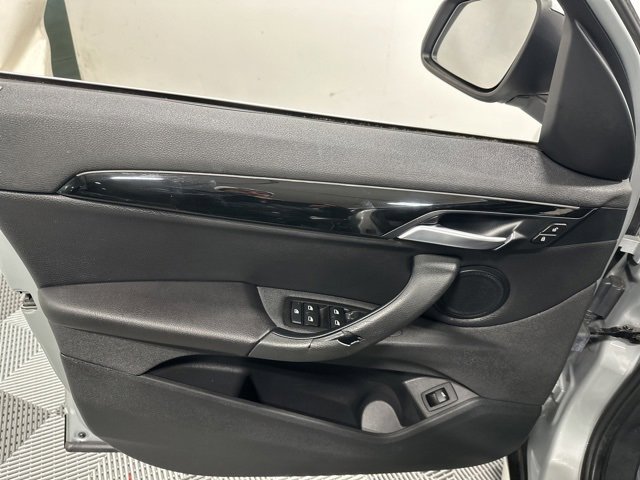 Used 2017 BMW X1 xDrive28i image 15