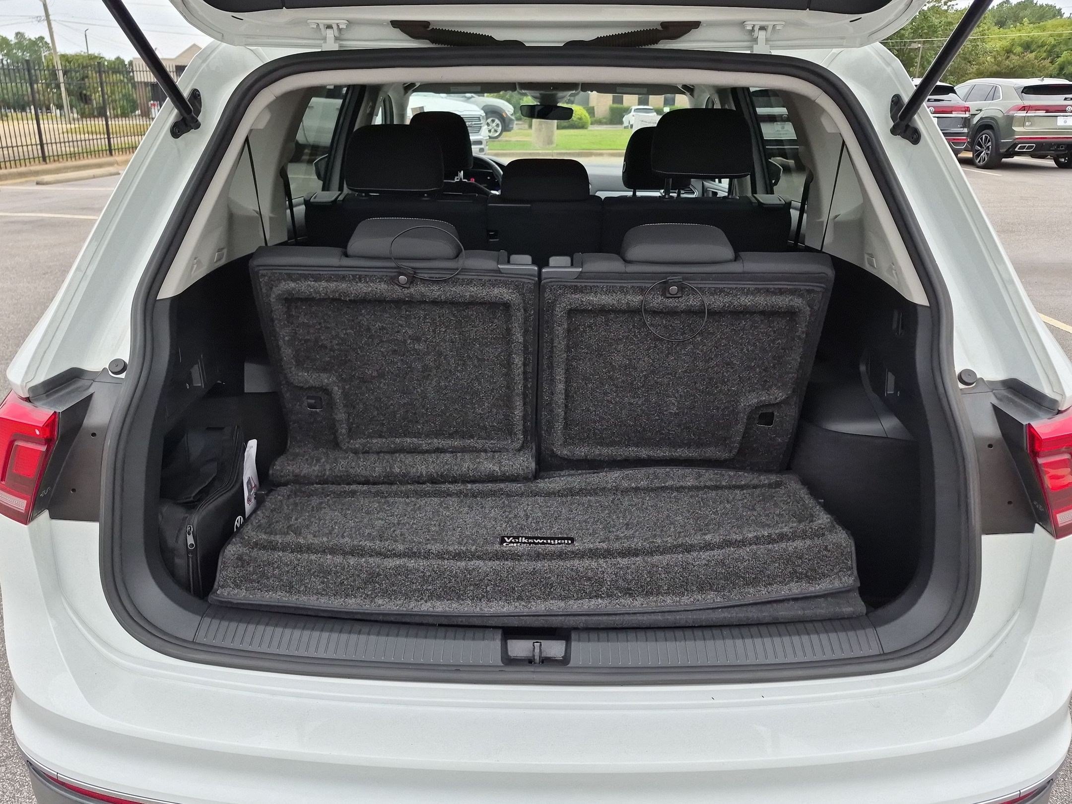 Used 2022 Volkswagen Tiguan S FWD image 31
