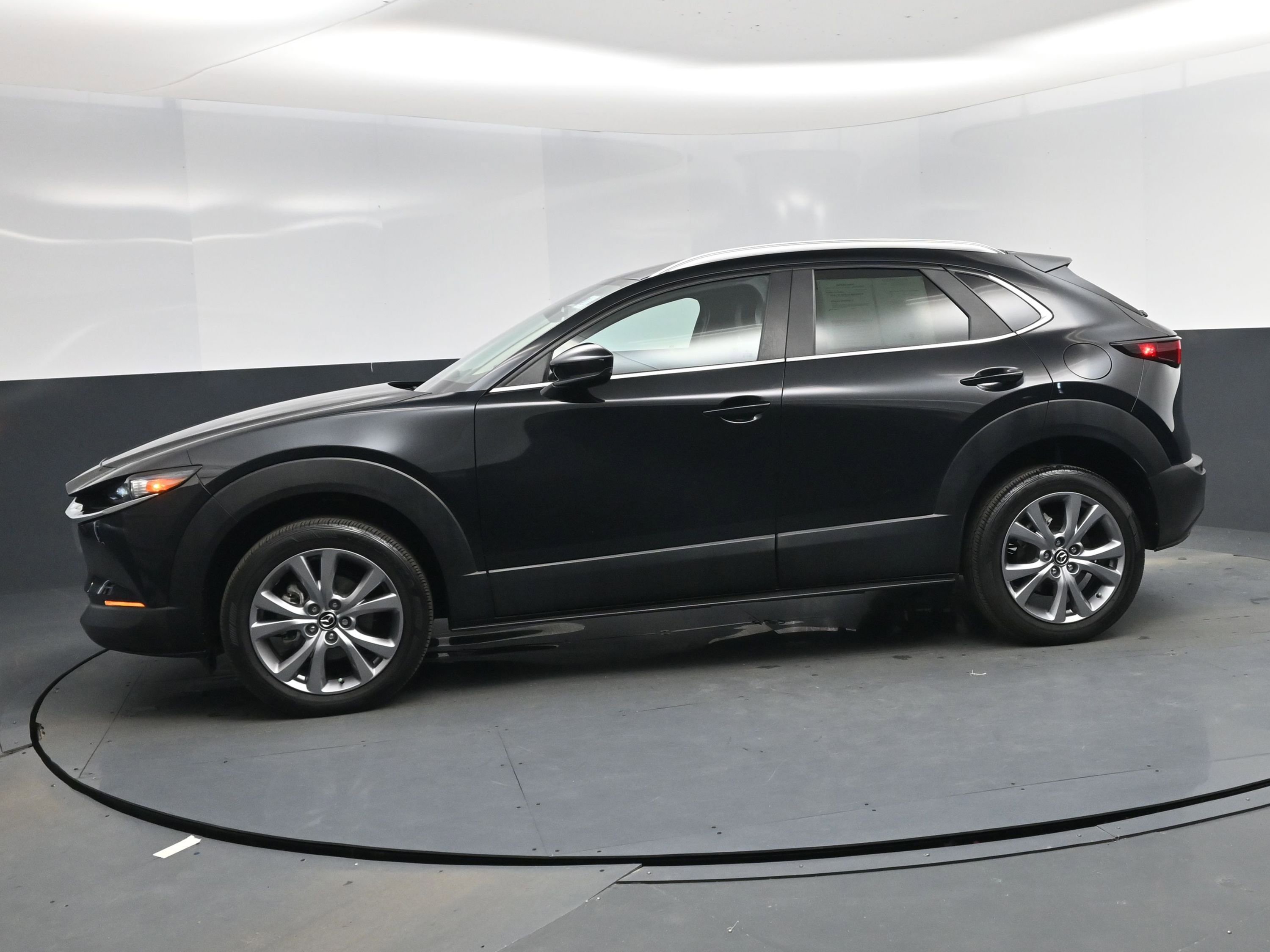 Used 2023 MAZDA CX-30 AWD 2.5 S w/ Select Package image 3