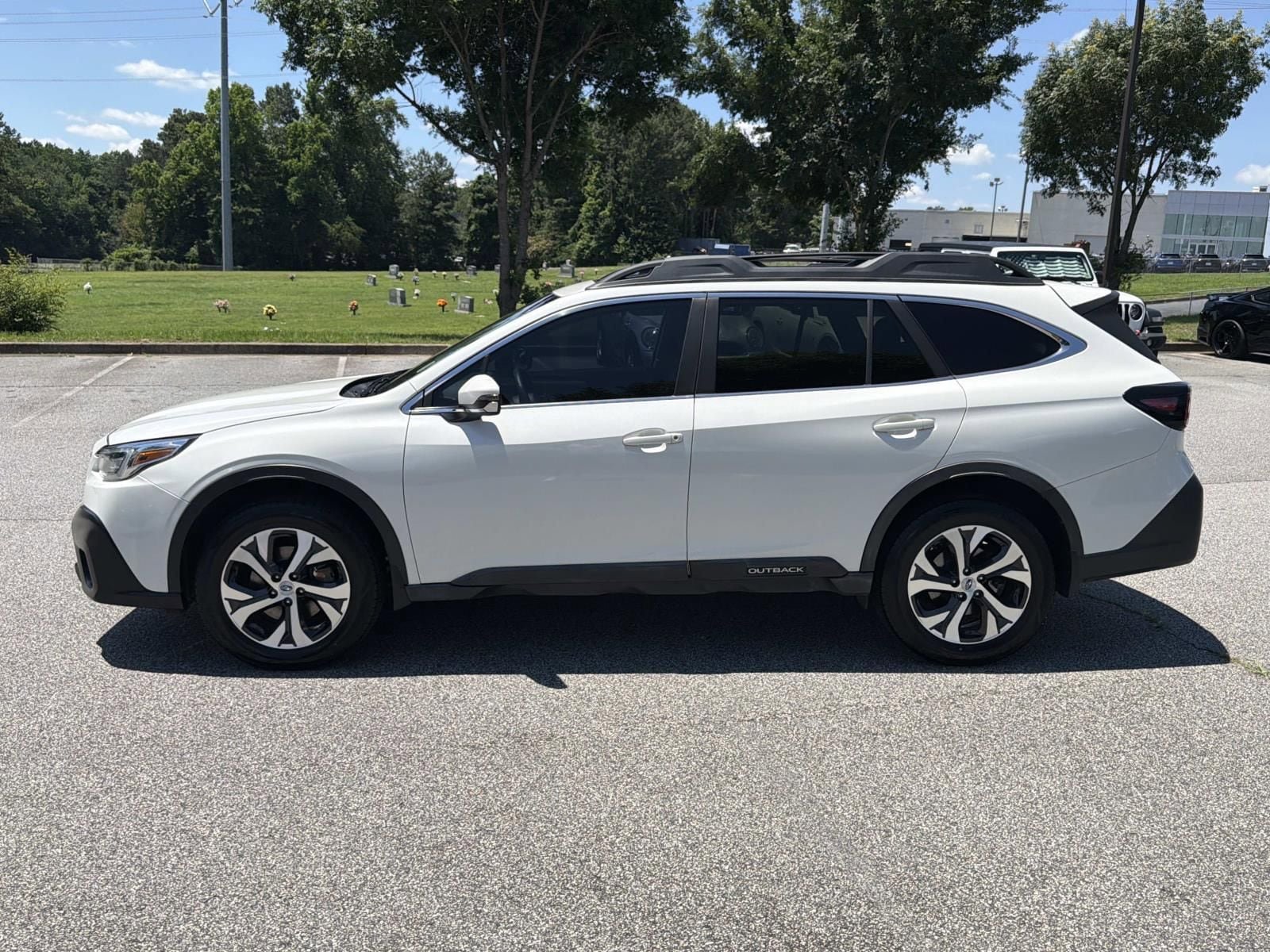 Used 2020 Subaru Outback Limited XT w/ Popular Package #2 AWD/4WD image 4
