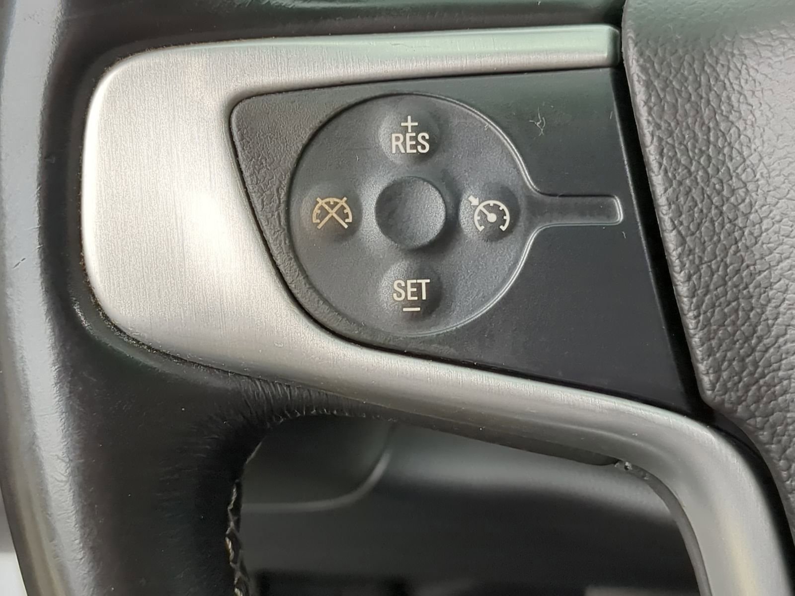 Used 2018 GMC Sierra 1500 SLE w/ SLE Value Package image 30