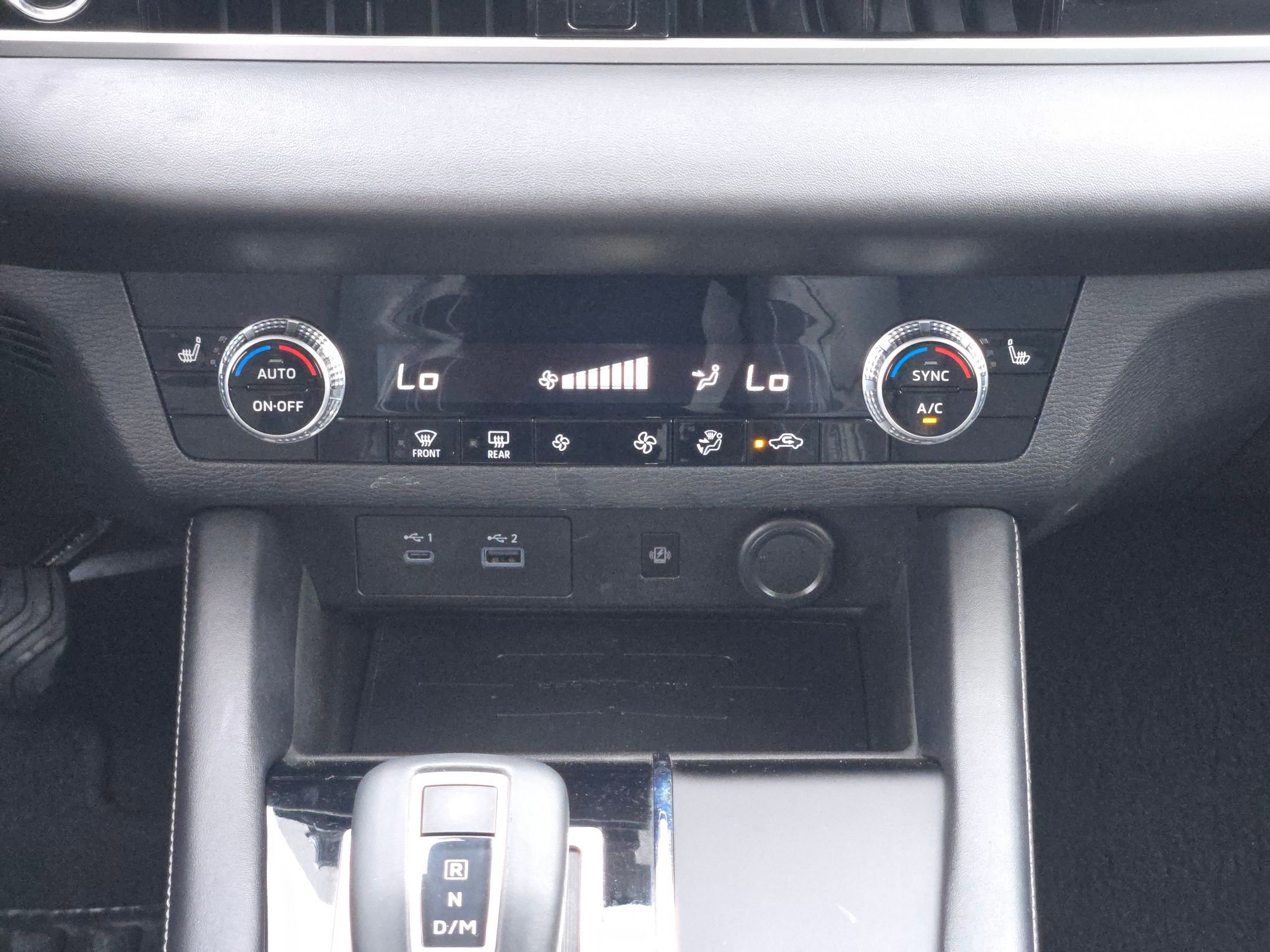 Used 2022 Mitsubishi Outlander SE image 18