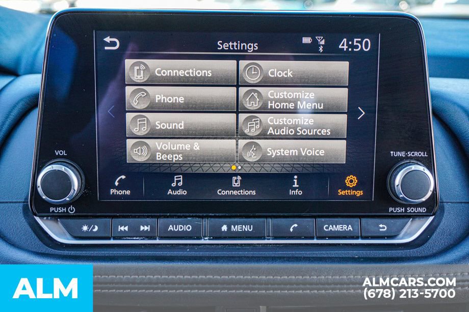 Used 2024 Nissan Rogue S image 34