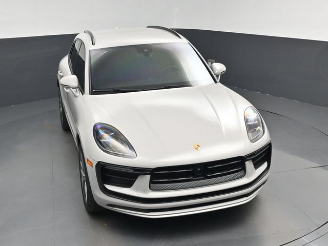 Used 2024 Porsche Macan AWD/4WD image 26