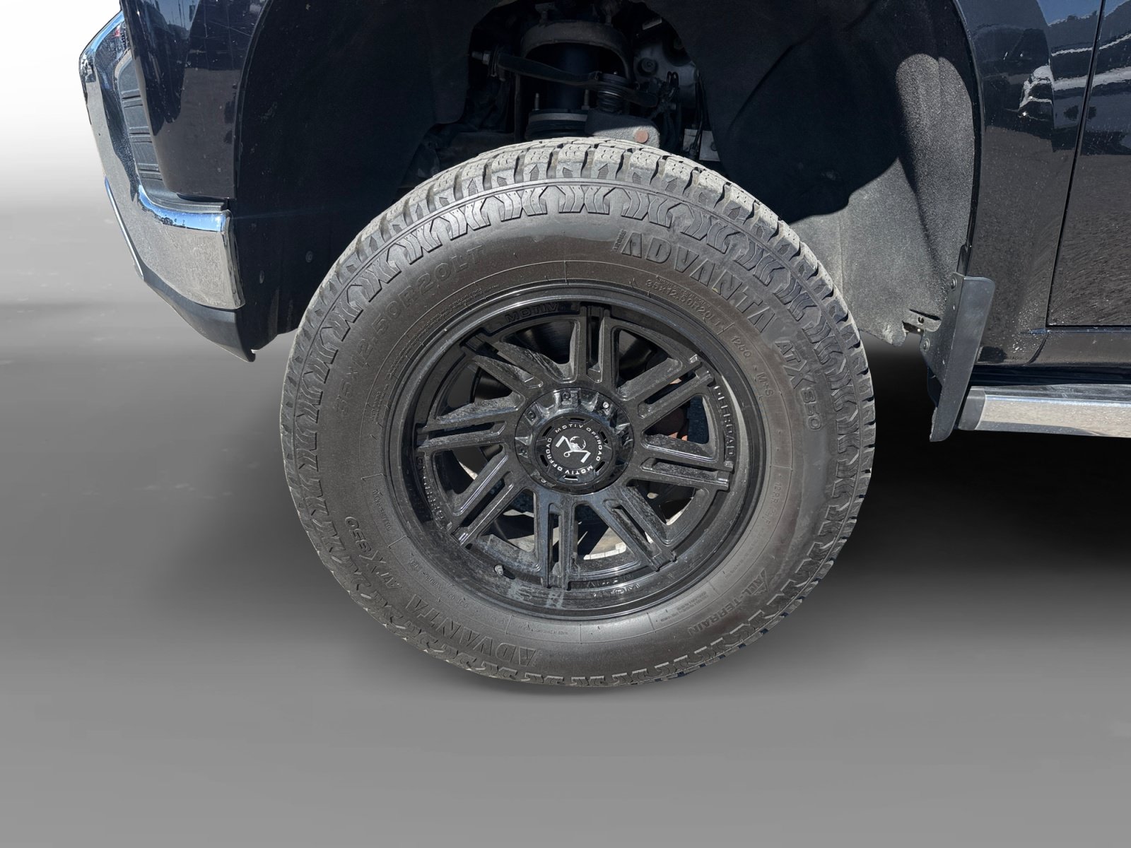 Used 2019 Chevrolet Silverado 1500 LTZ w/ LTZ Premium Package AWD/4WD image 9