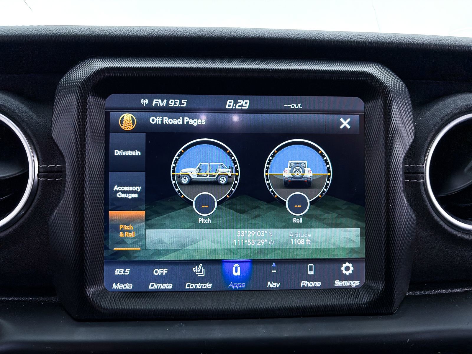 Used 2022 Jeep Wrangler Unlimited Sahara w/ Cold Weather Group image 7