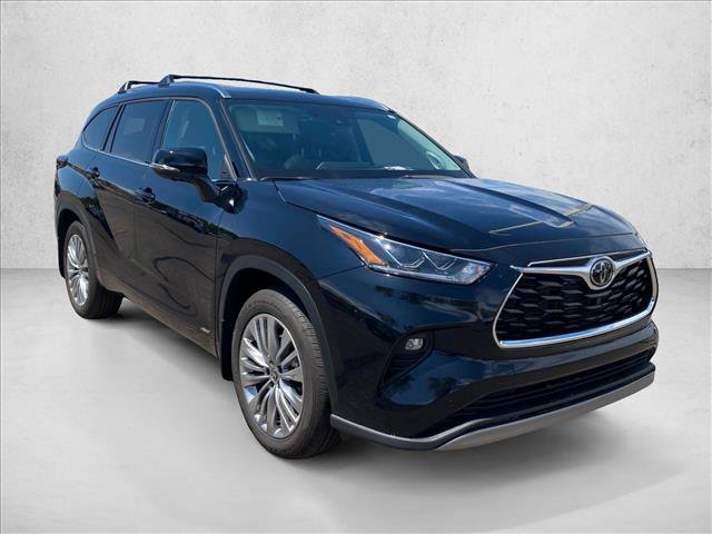 Used 2026 Toyota Highlander Platinum AWD/4WD image 3