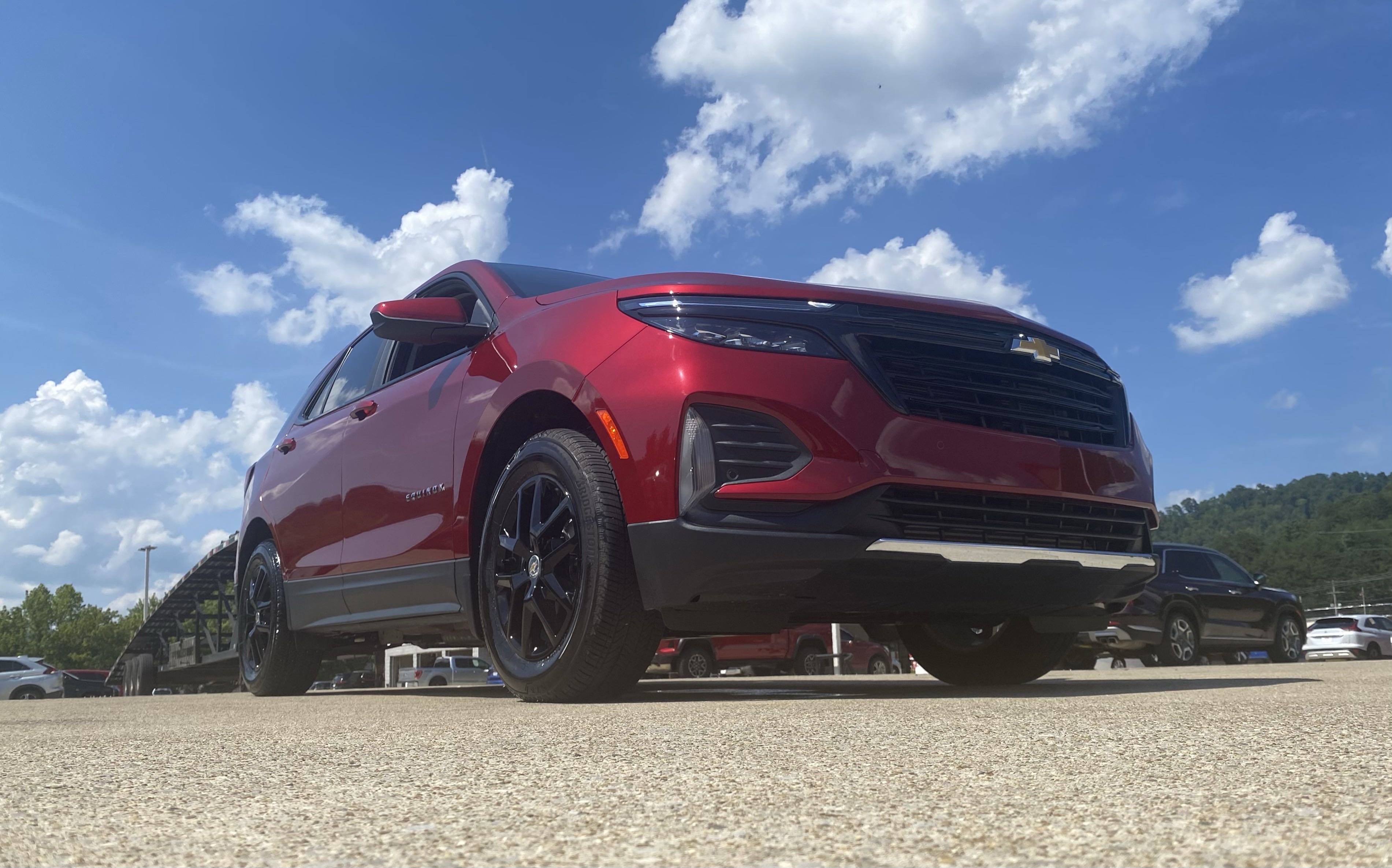 Used 2024 Chevrolet Equinox LT w/ LPO, Floor Liner Package image 30
