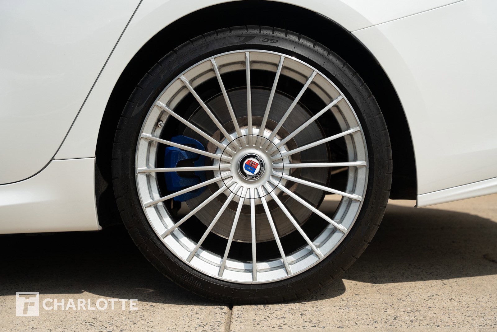 Used 2023 BMW ALPINA B8 xDrive Gran Coupe AWD/4WD image 11
