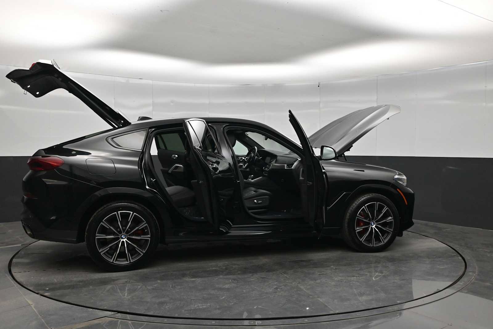 Used 2023 BMW X6 xDrive40i w/ M Sport Package AWD/4WD image 45