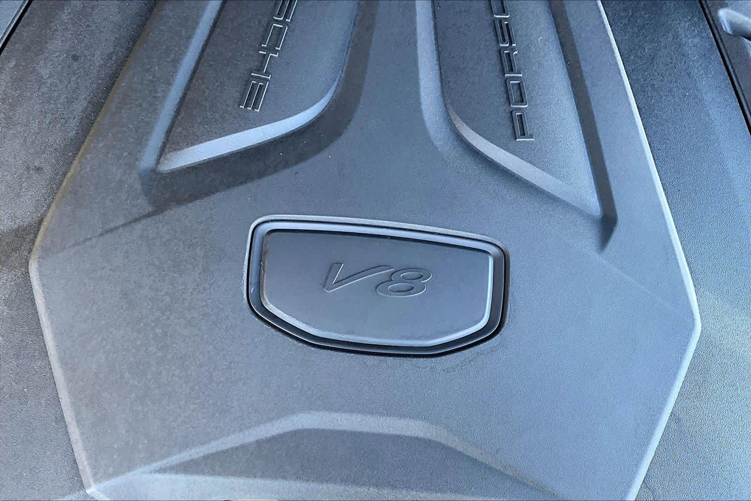 Used 2025 Porsche Cayenne GTS AWD/4WD image 33