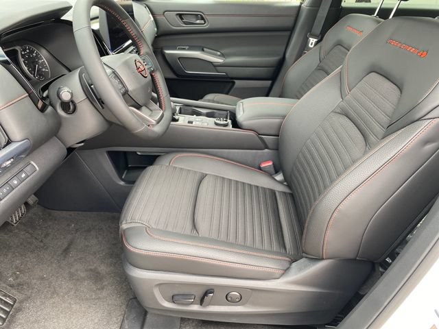 New 2026 Nissan Pathfinder Rock Creek w/ Rock Creek Premium Package AWD/4WD image 10