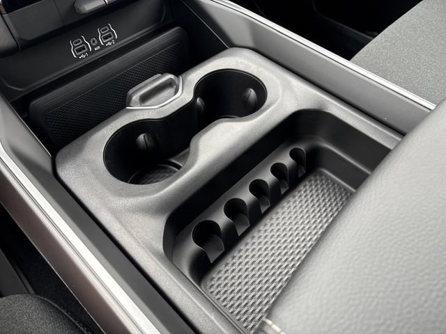 New 2026 RAM 1500 Express AWD/4WD image 21