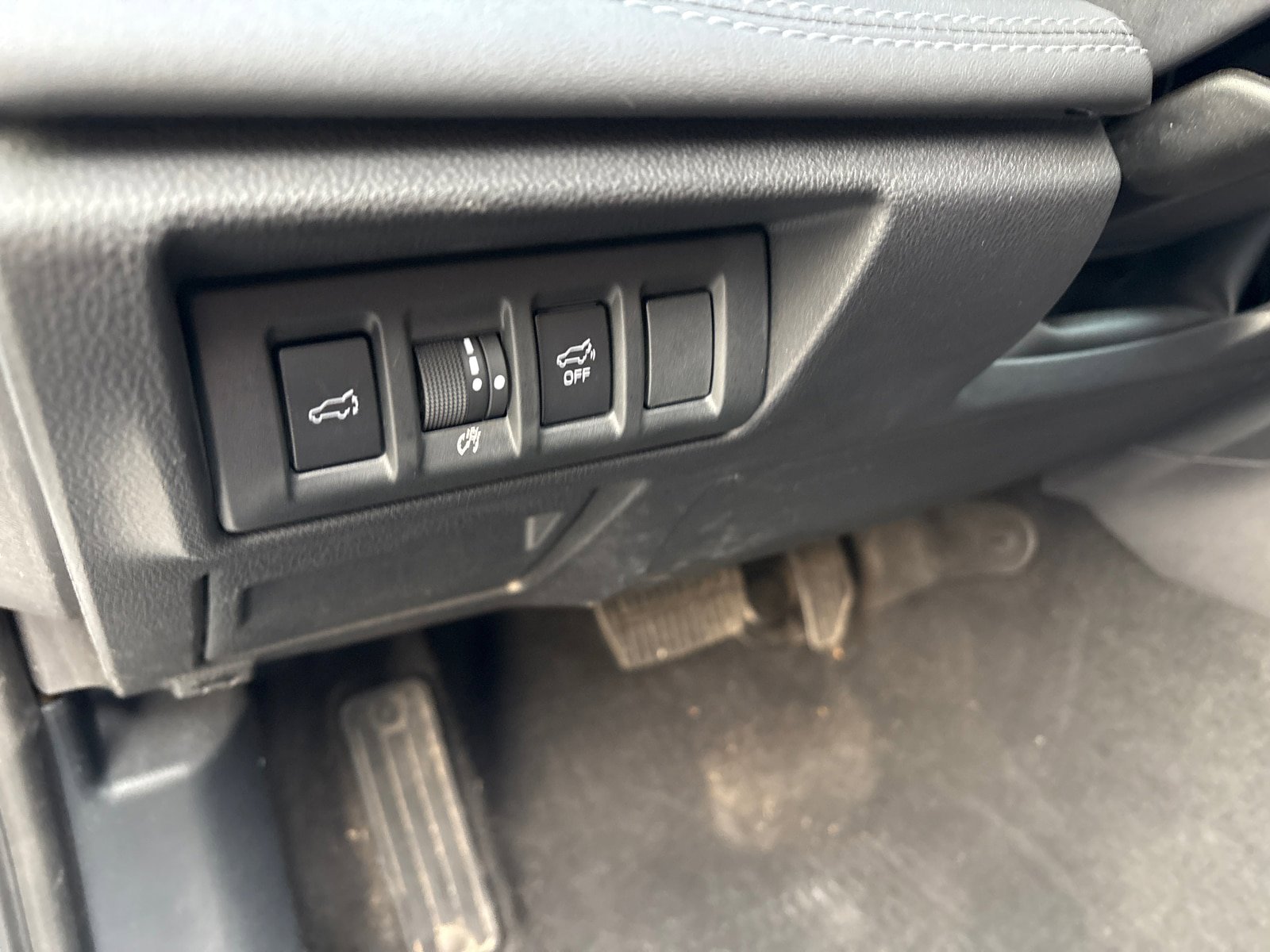 Used 2020 Subaru Outback Touring image 14
