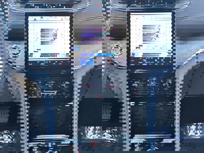 New 2025 Jeep Grand Cherokee Limited 4xe w/ Trailer Tow Package image 20