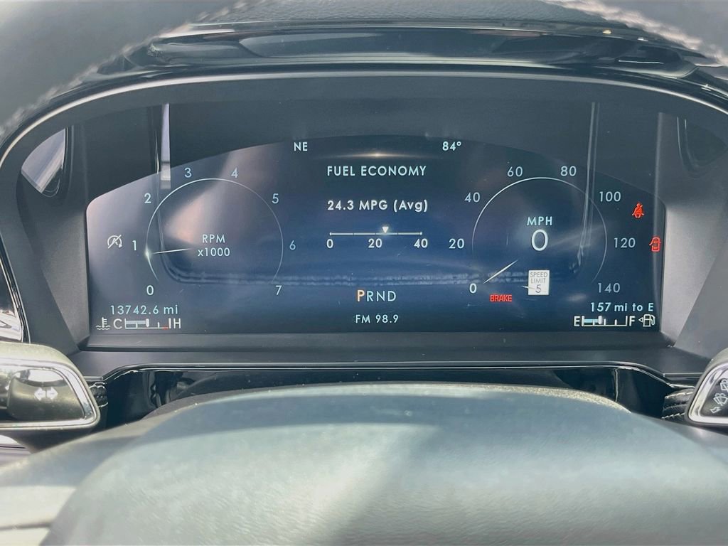 Used 2024 Lincoln Corsair FWD image 12