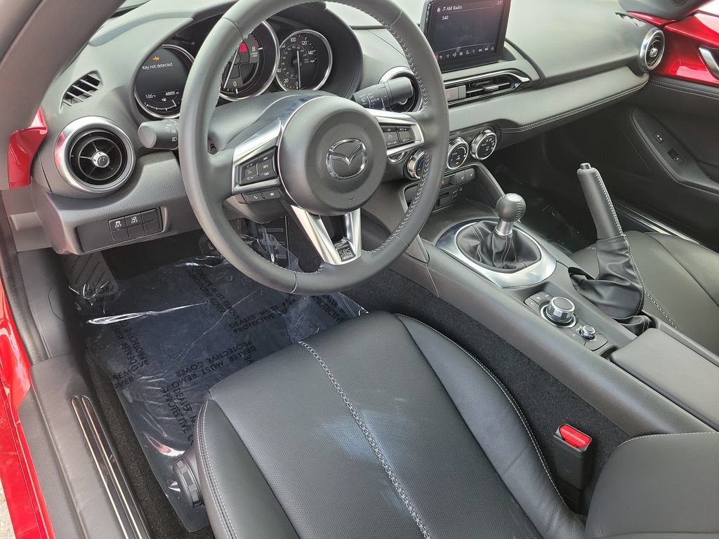 Used 2022 MAZDA MX-5 Miata Grand Touring w/ Weather Package RWD image 9