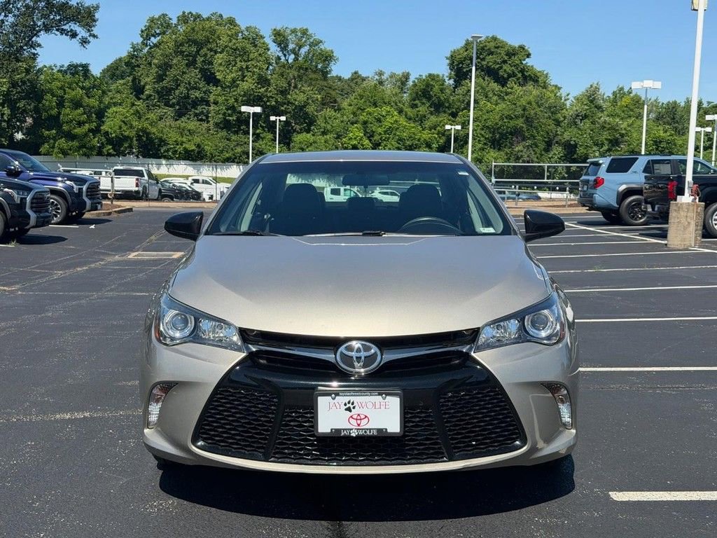 Used 2017 Toyota Camry SE FWD image 10