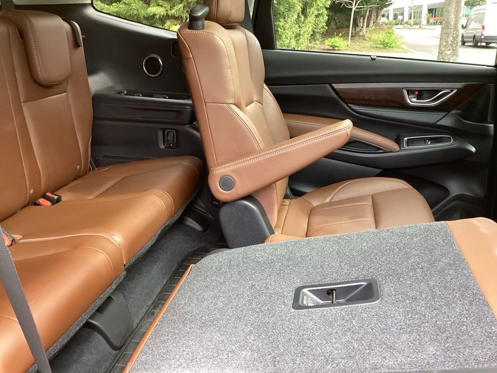 Used 2023 Subaru Ascent Touring image 3