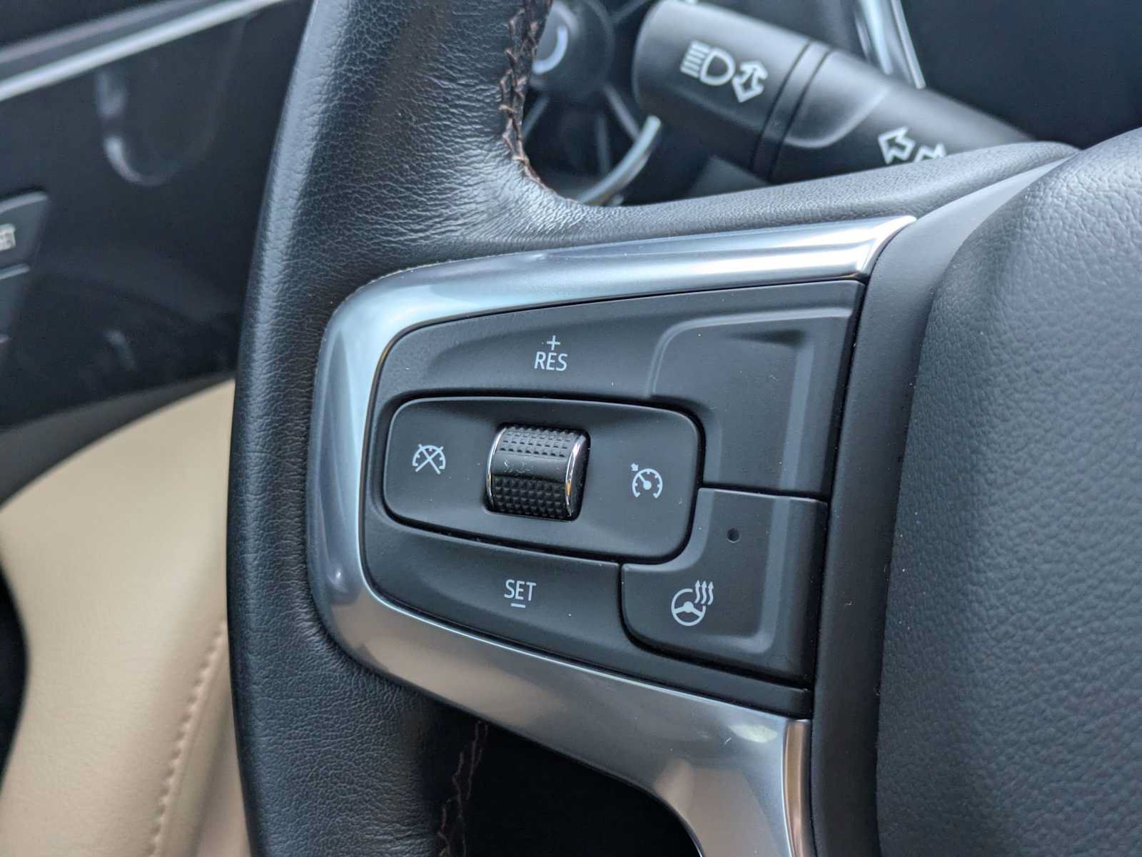 Used 2020 Chevrolet Blazer Premier AWD/4WD image 25