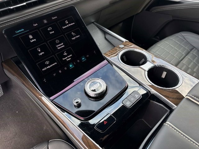 Certified 2025 Cadillac Escalade Premium Luxury Platinum image 21