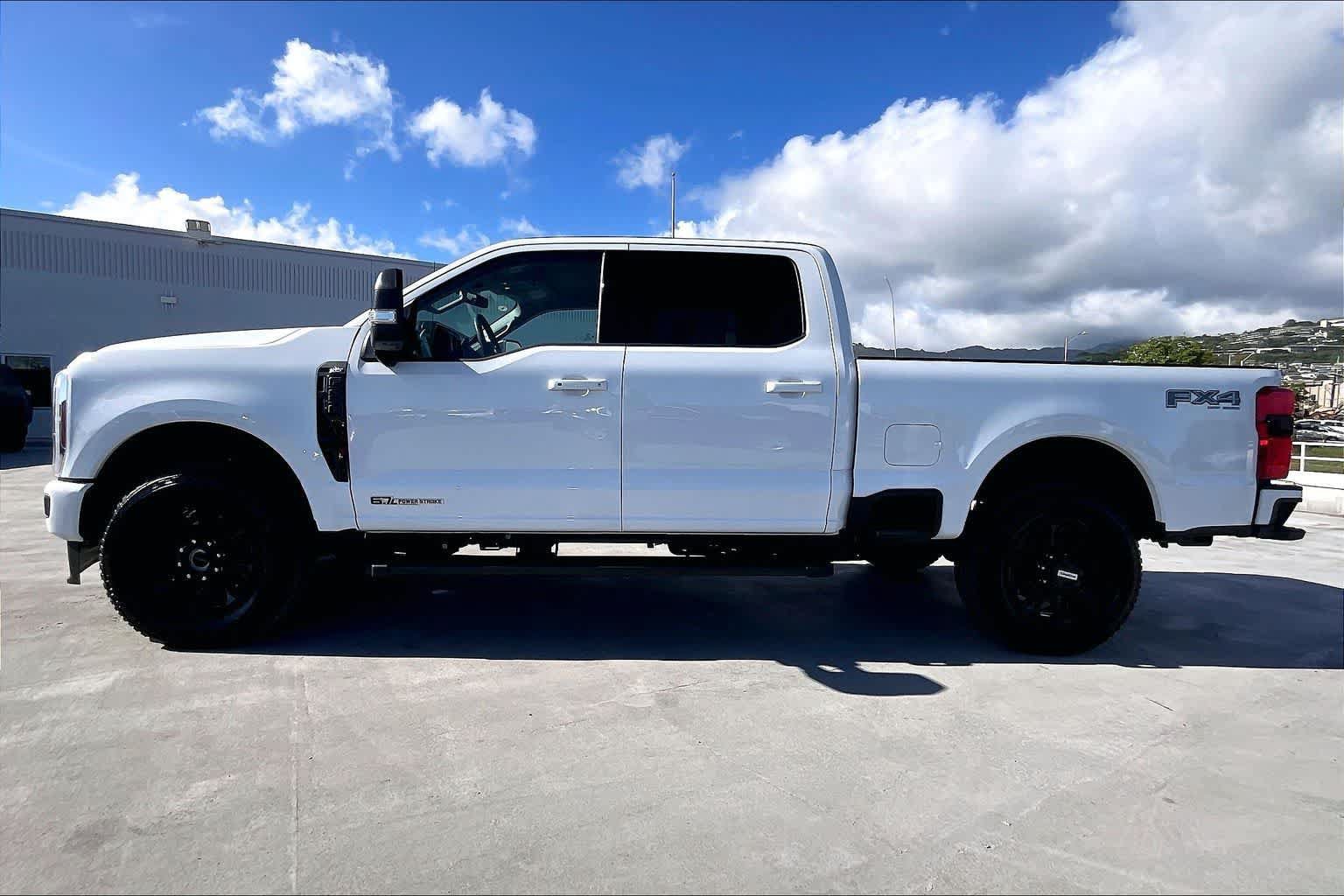 Used 2026 Ford F250 XLT w/ XLT Premium Package AWD/4WD image 3